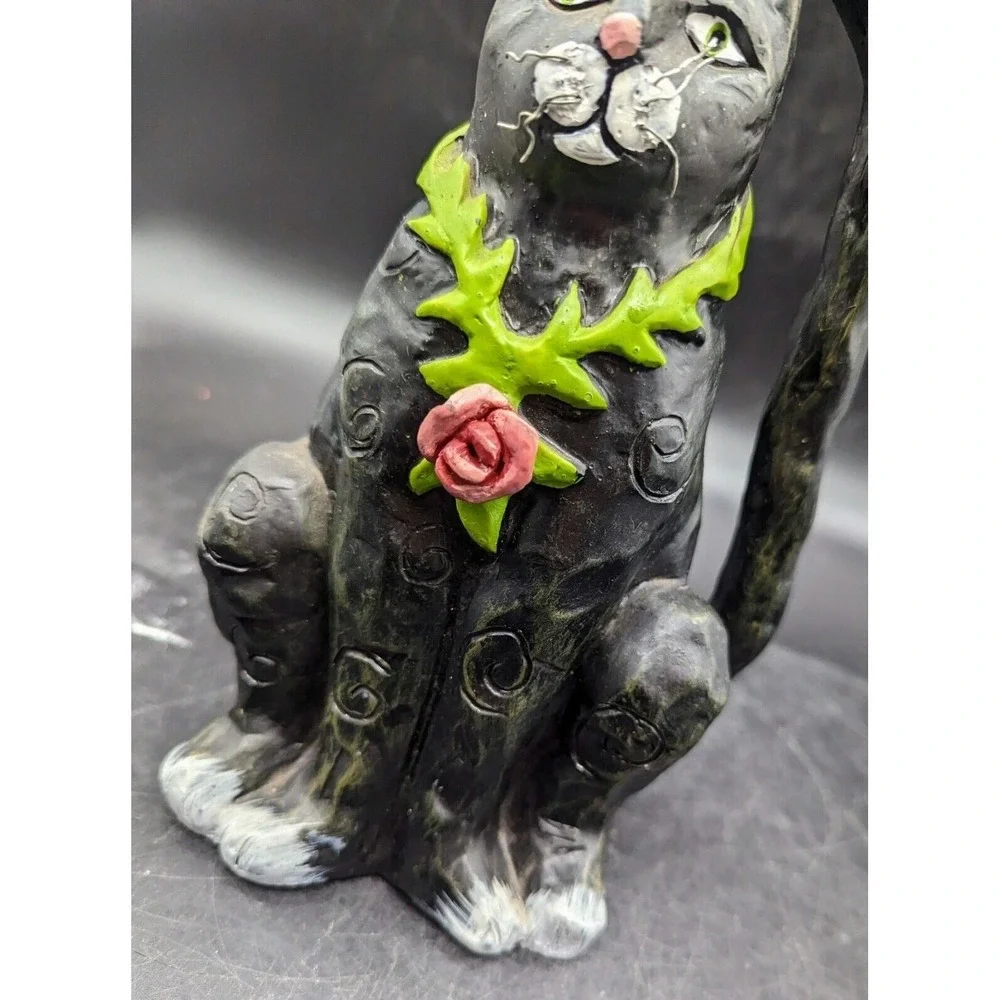 Contemporary Resin Black Cat Figurine Bluebird Nest Flower 9